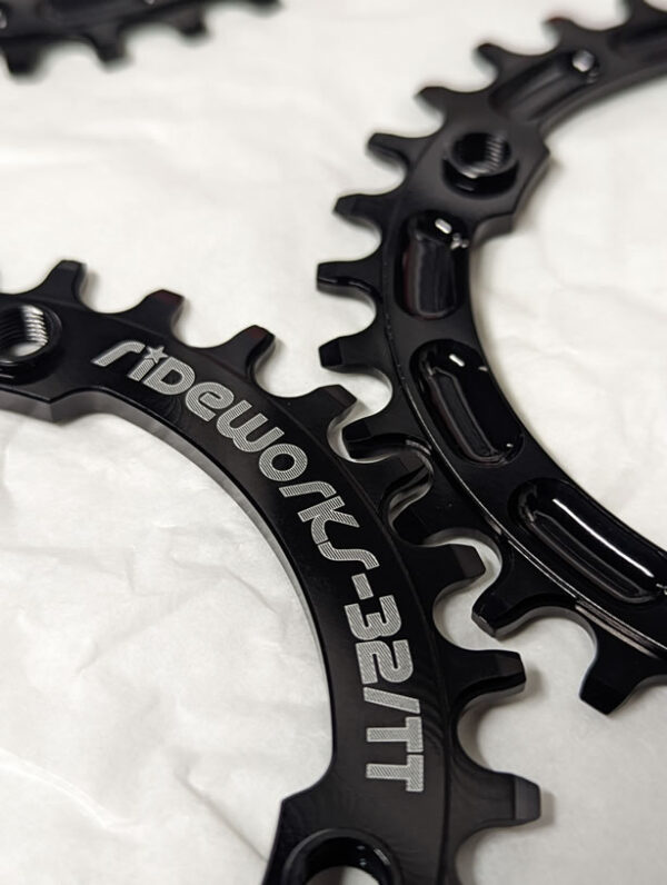 12 SPD 104 BCD Chain Rings - Image 2